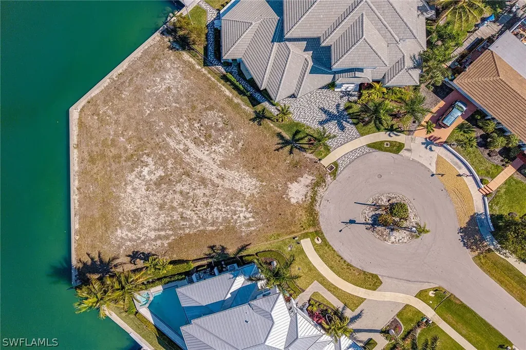 996 Spruce Court Marco Island FL 34145
