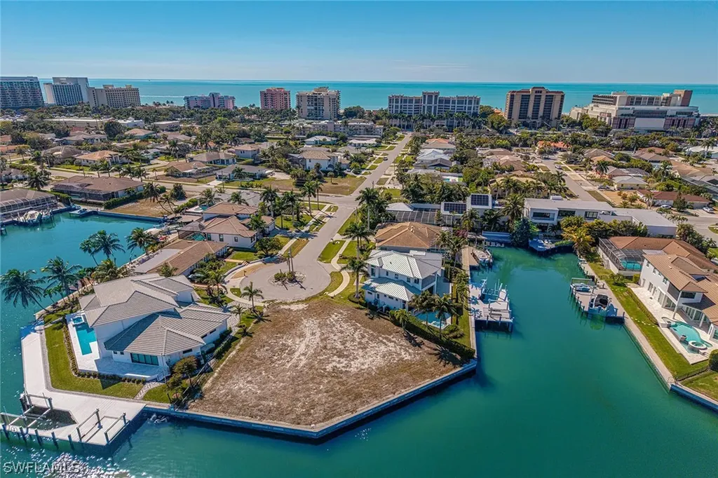 996 Spruce Court Marco Island FL 34145