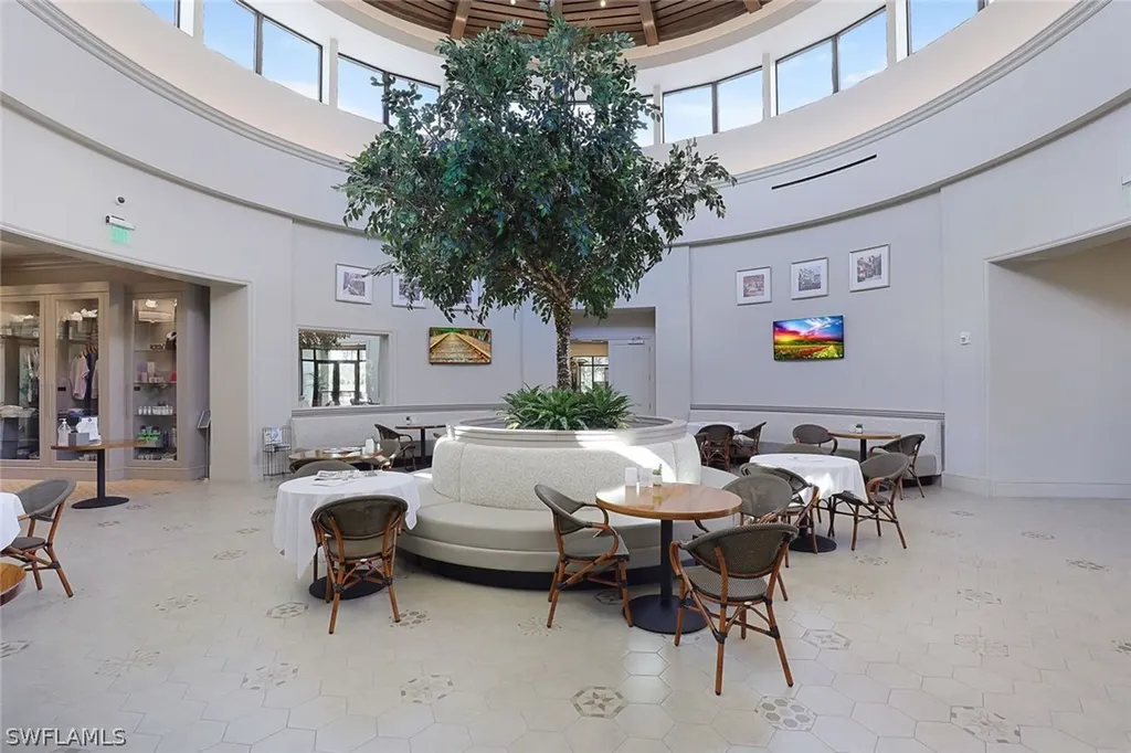 6125 Reserve Circle Naples FL 34119