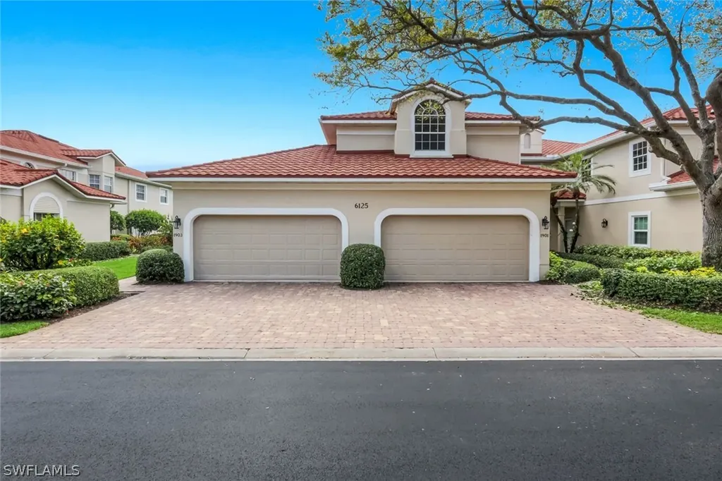 6125 Reserve Circle Naples FL 34119