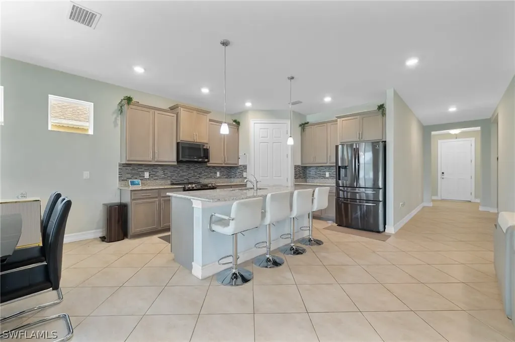 3289 Baravaldo Circle Cape Coral FL 33909