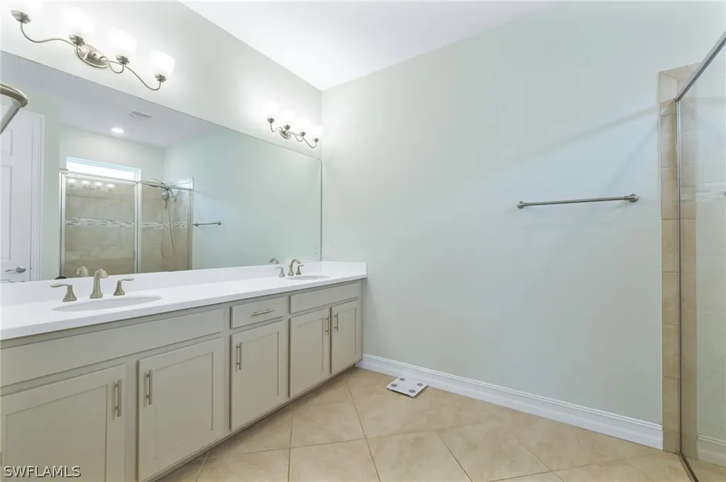 3289 Baravaldo Circle Cape Coral FL 33909