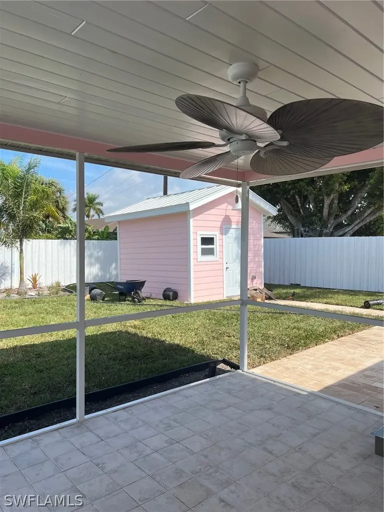 673 107th Avenue N Naples FL 34108