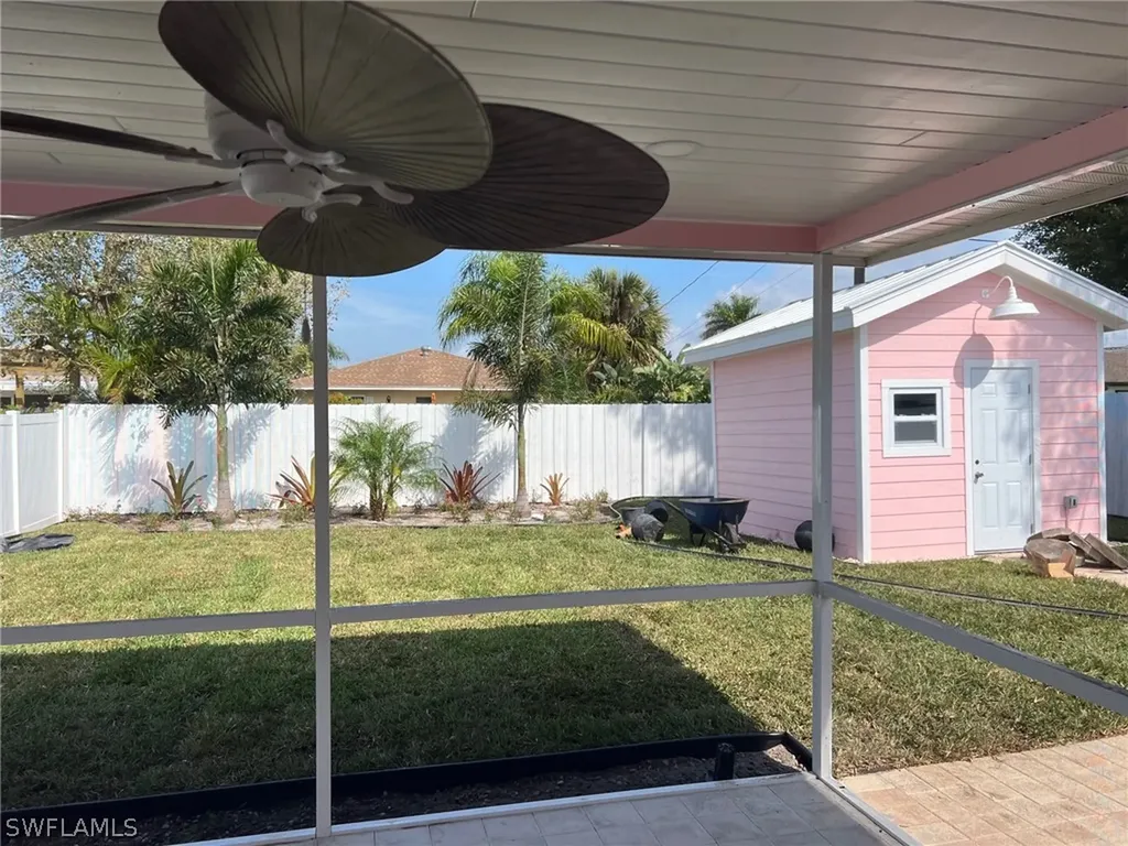 673 107th Avenue N Naples FL 34108