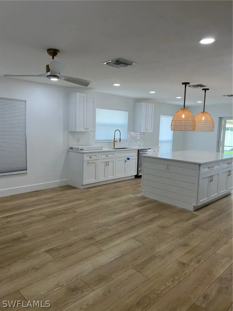 673 107th Avenue N Naples FL 34108