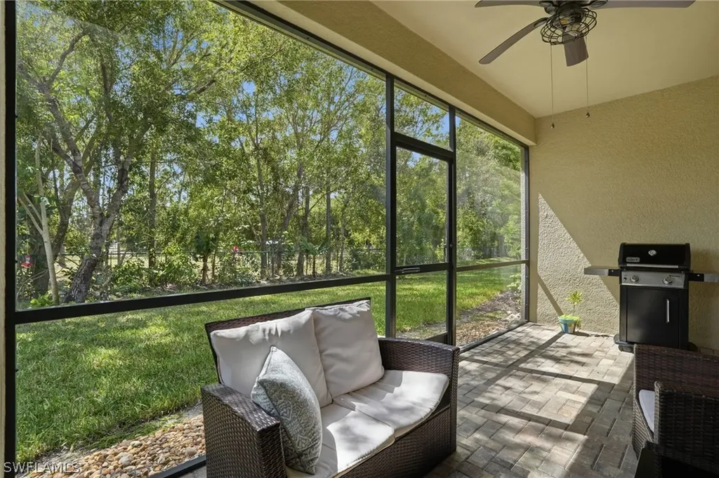 9431 Foxglove Lane Naples FL 34120