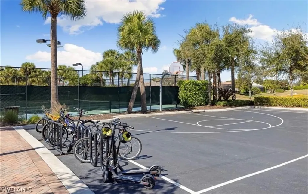 9431 Foxglove Lane Naples FL 34120