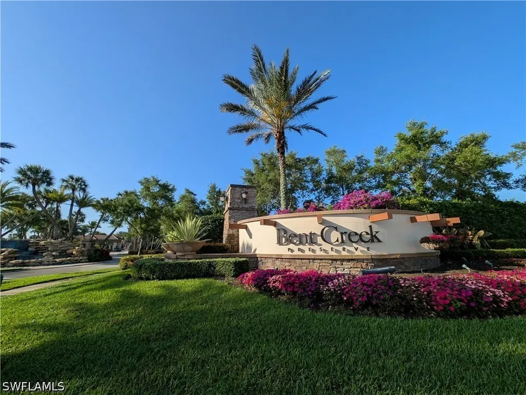 9431 Foxglove Lane Naples FL 34120