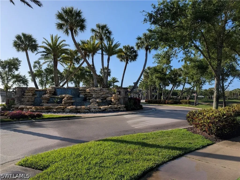 9431 Foxglove Lane Naples FL 34120