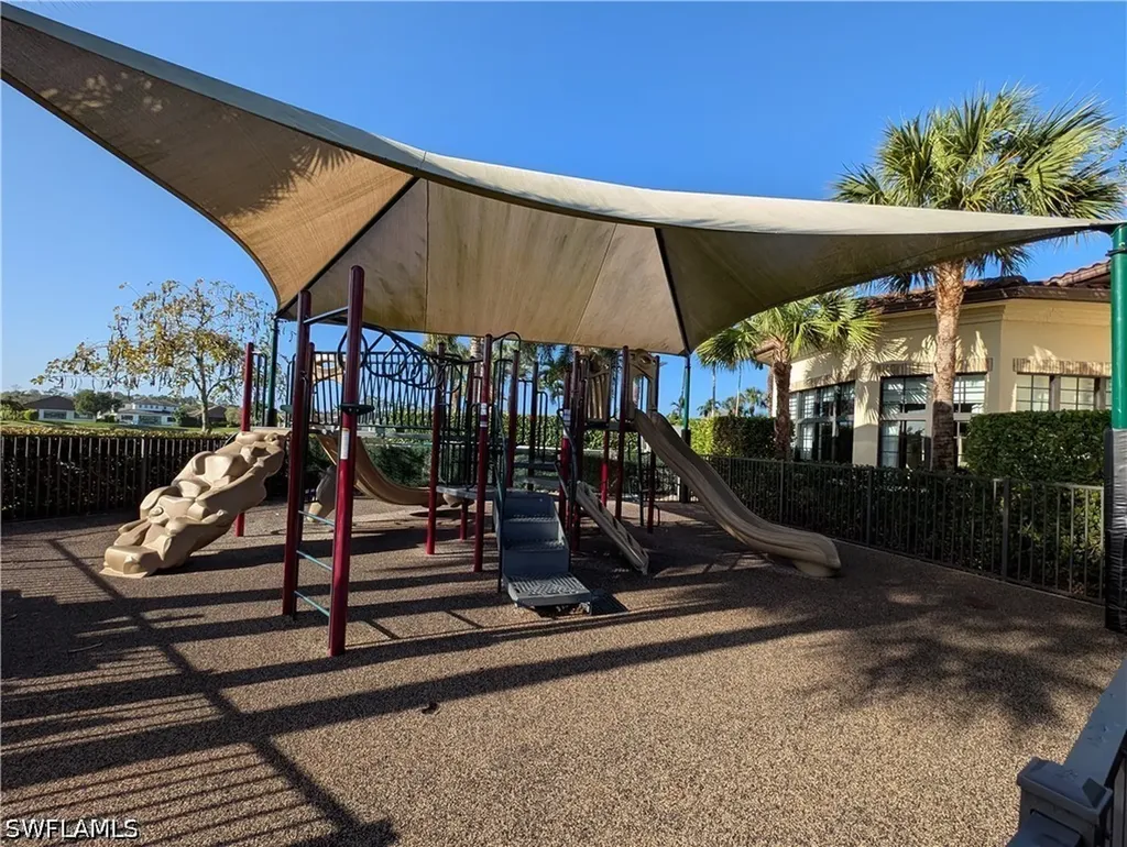 9431 Foxglove Lane Naples FL 34120