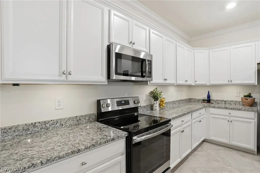 9431 Foxglove Lane Naples FL 34120