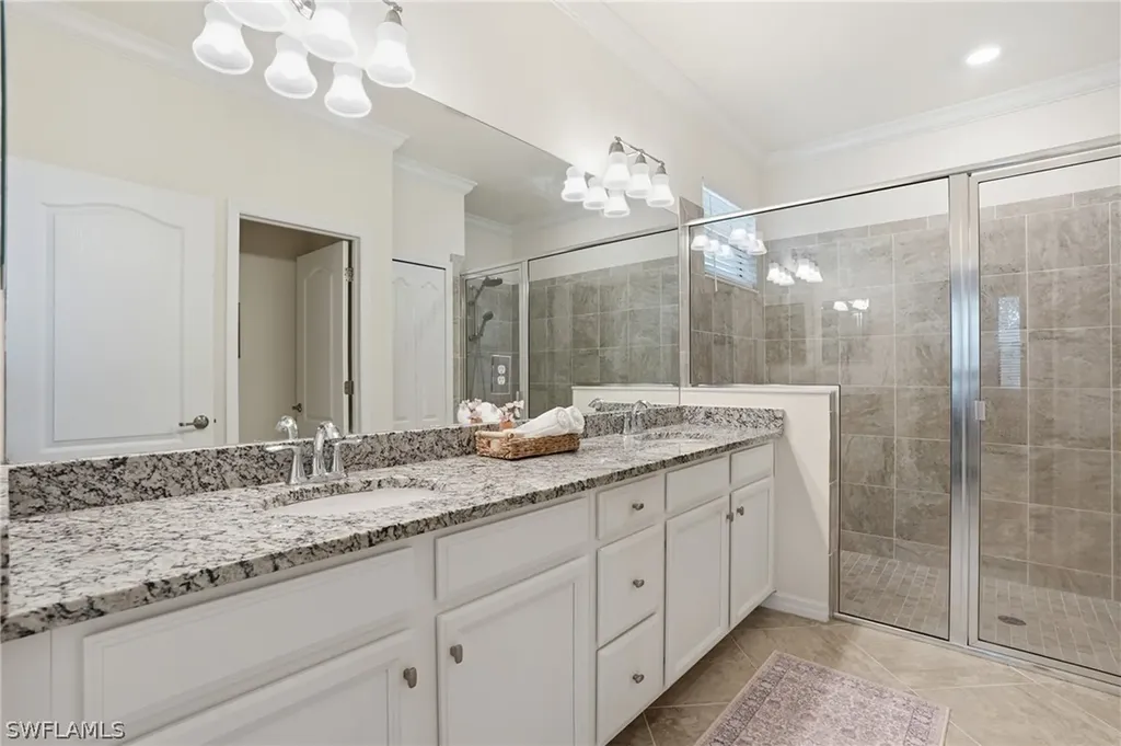 9431 Foxglove Lane Naples FL 34120