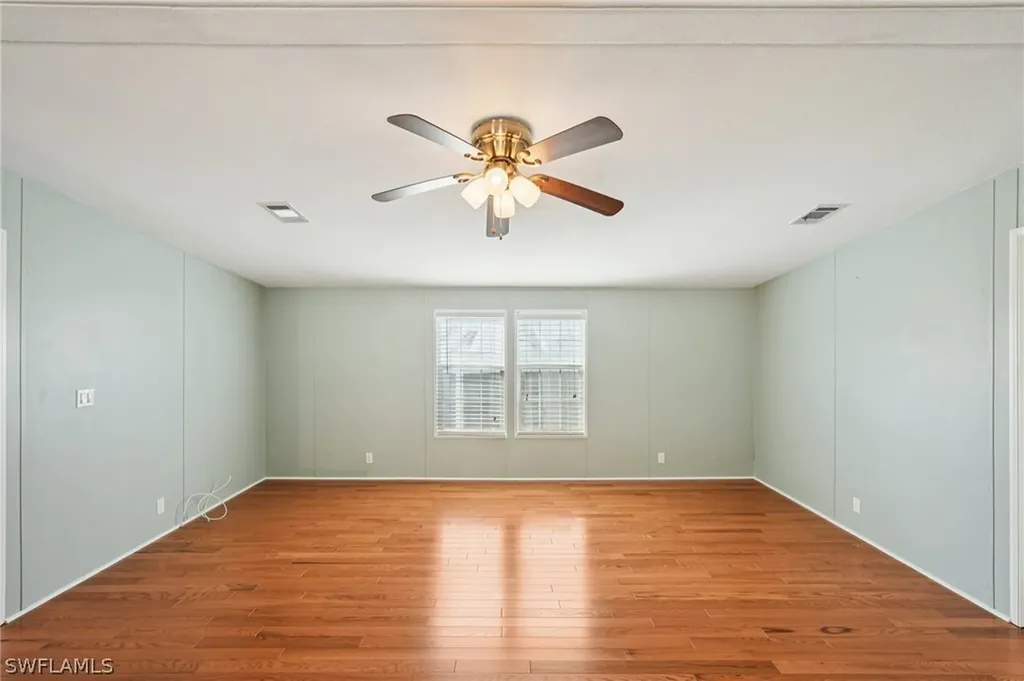 121 Kim Drive Naples FL 34104