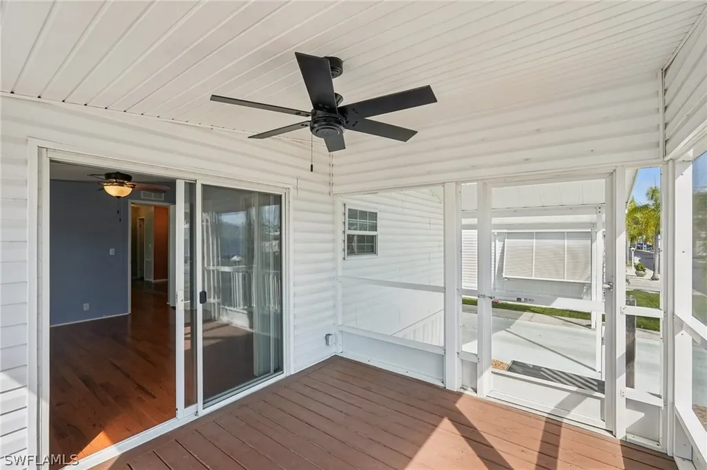 121 Kim Drive Naples FL 34104