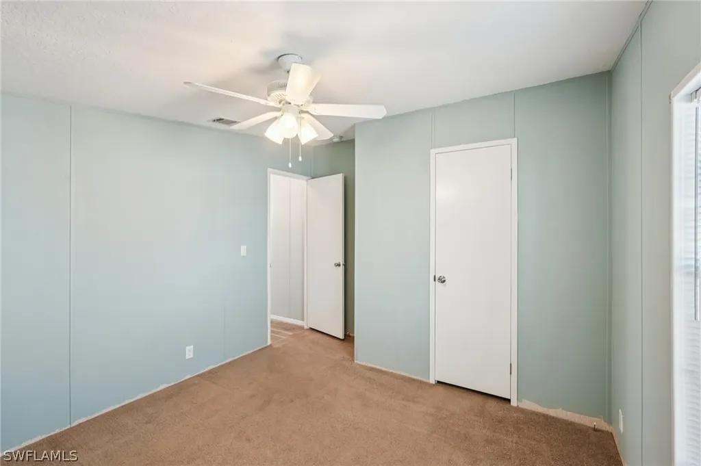 121 Kim Drive Naples FL 34104