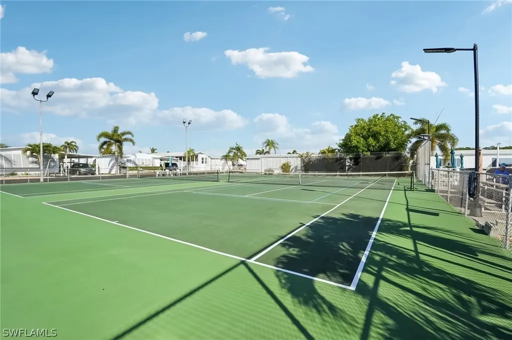 121 Kim Drive Naples FL 34104