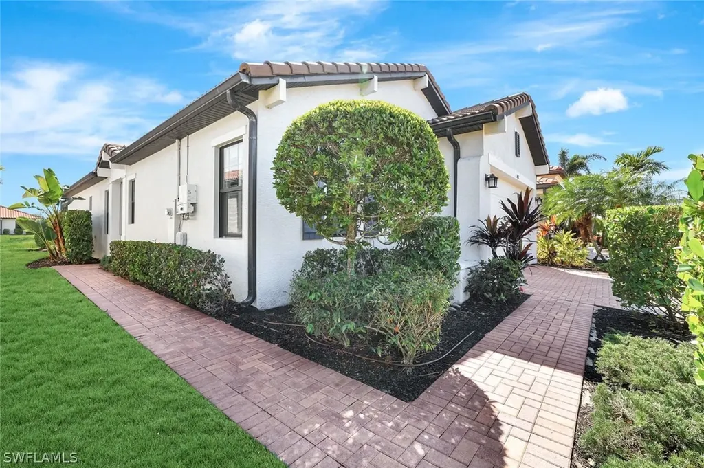 1416 Lucena Lane Naples FL 34113