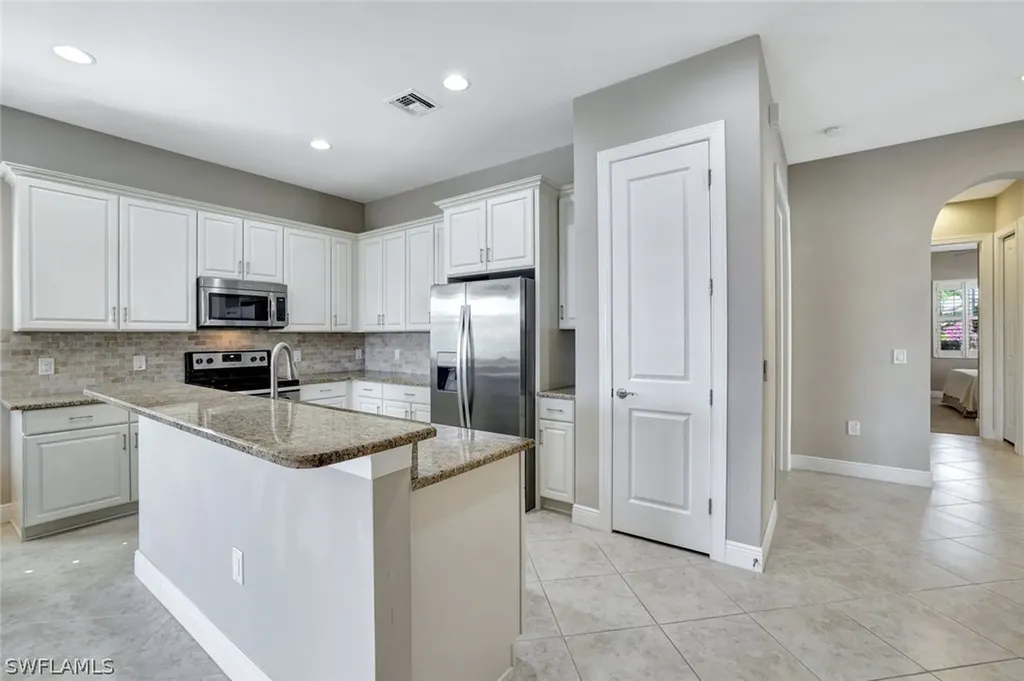 1416 Lucena Lane Naples FL 34113