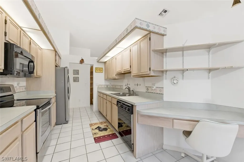 217 Marseille Drive Naples FL 34112