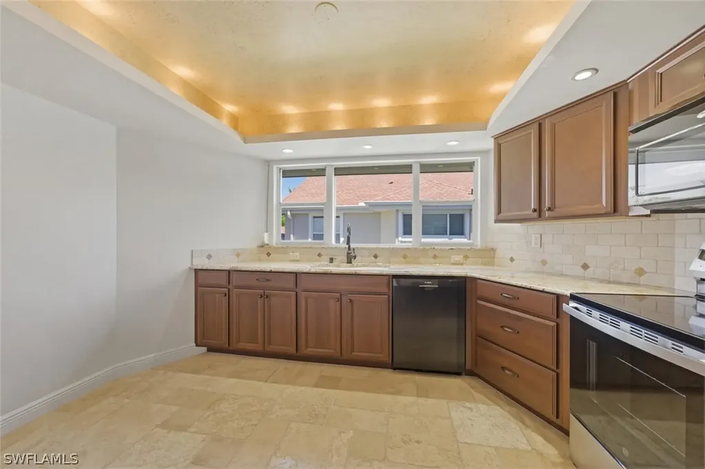 9844 Luna Circle Naples FL 34109