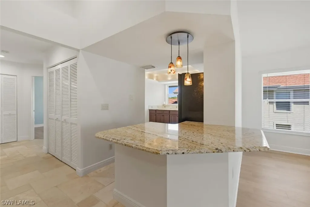9844 Luna Circle Naples FL 34109