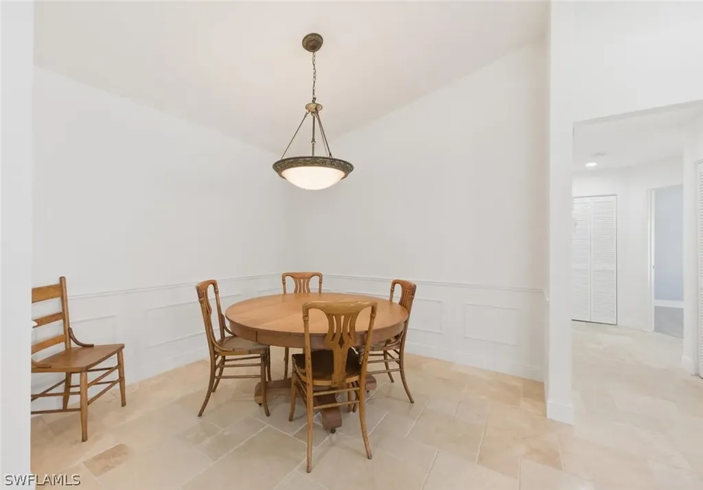 9844 Luna Circle Naples FL 34109