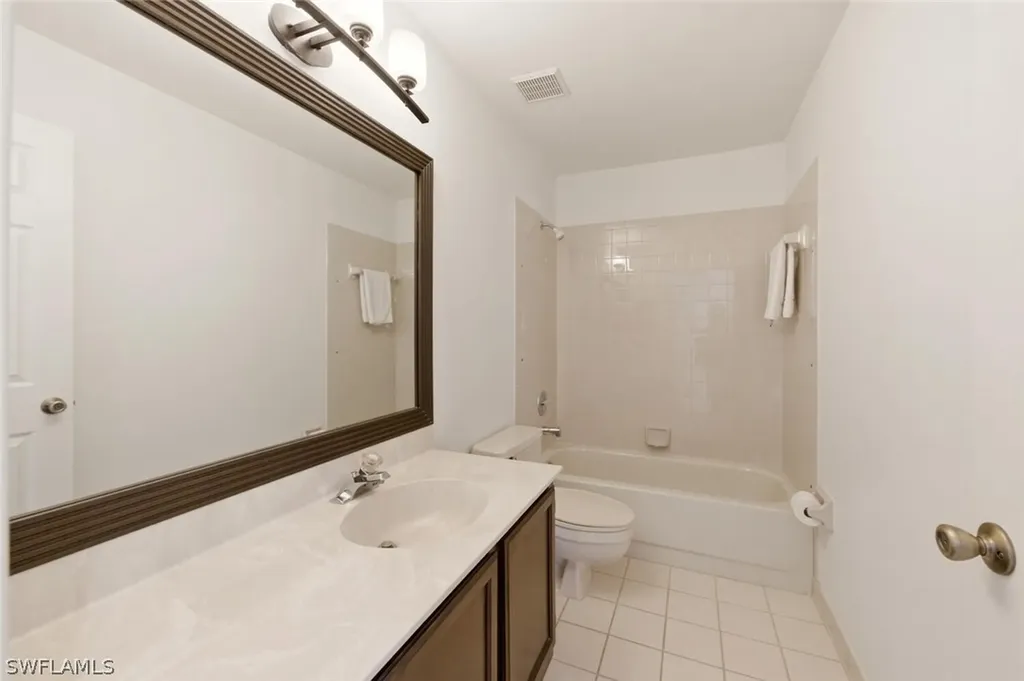 9844 Luna Circle Naples FL 34109
