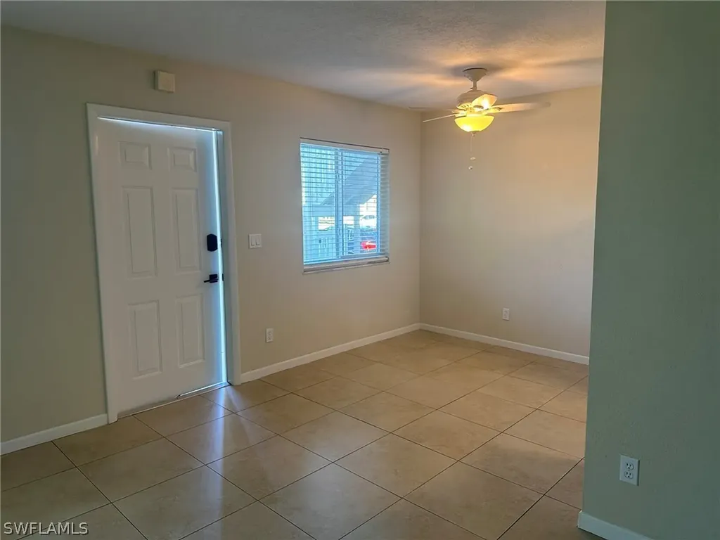 4621 Bayshore Drive Naples FL 34112