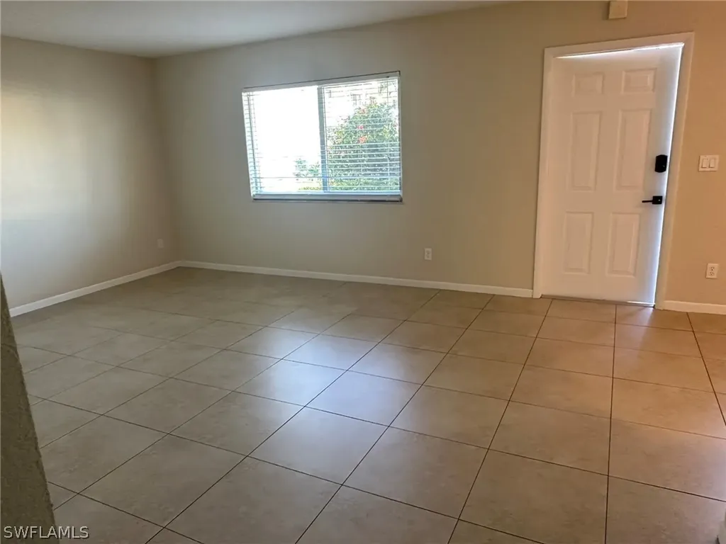 4621 Bayshore Drive Naples FL 34112