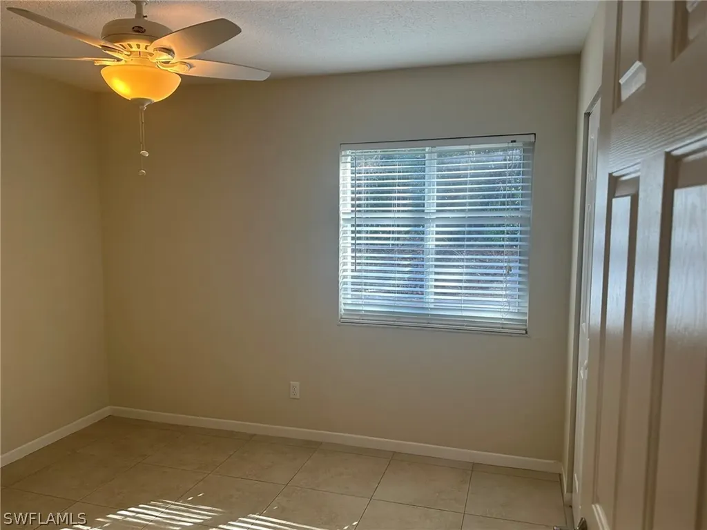 4621 Bayshore Drive Naples FL 34112