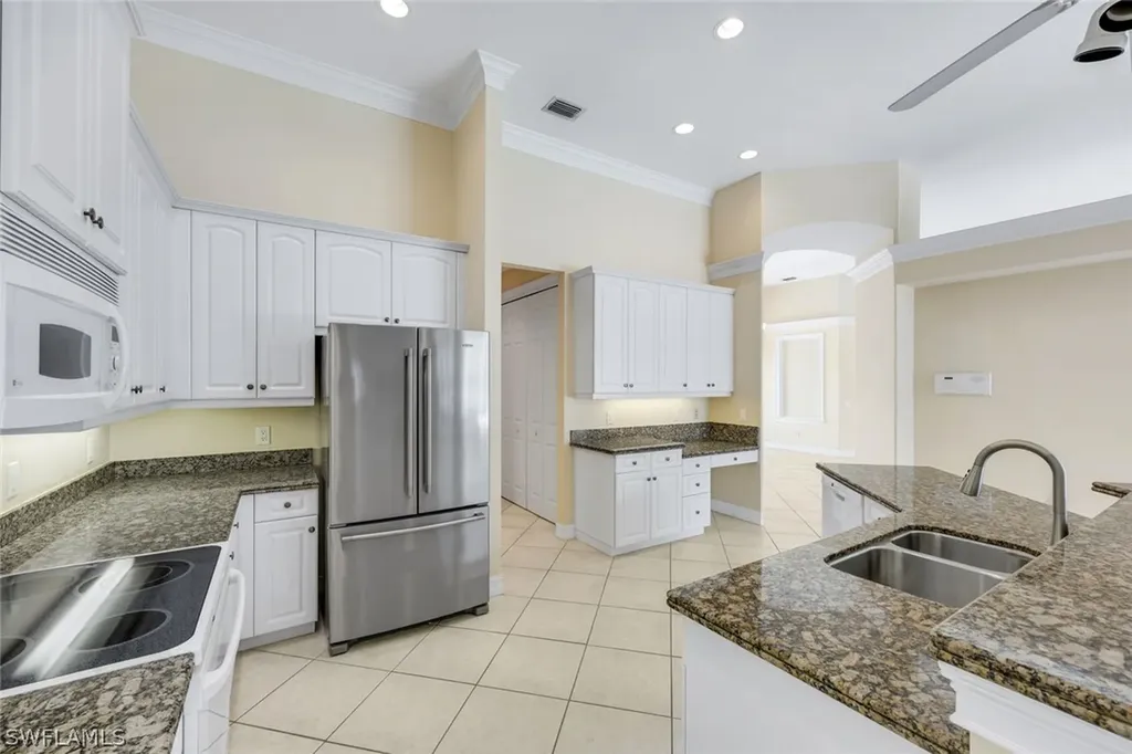 3899 Midshore Drive Naples FL 34109