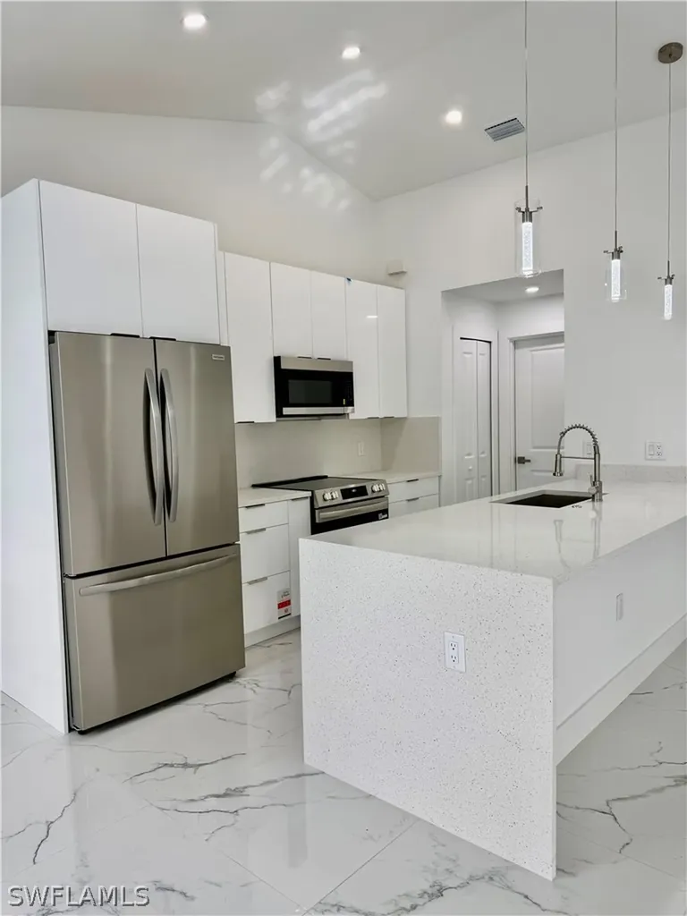 3611 21st Street SW Lehigh Acres FL 33976