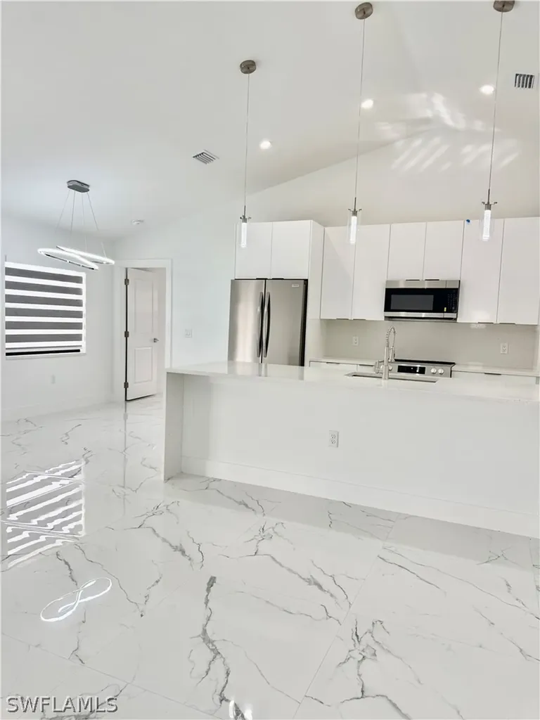 3611 21st Street SW Lehigh Acres FL 33976