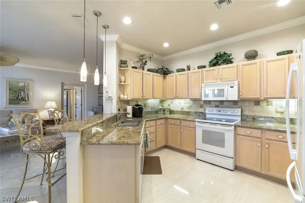 8575 Danbury Boulevard Naples FL 34120