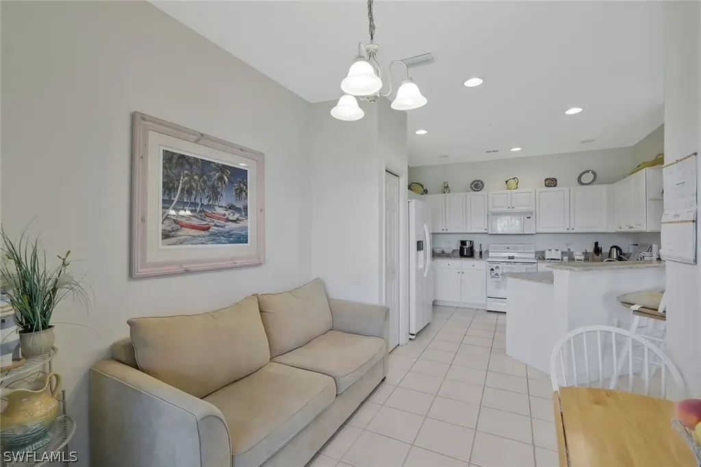 8457 Radcliffe Terrace Naples FL 34120