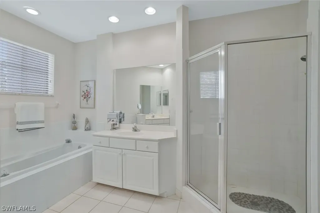 8457 Radcliffe Terrace Naples FL 34120
