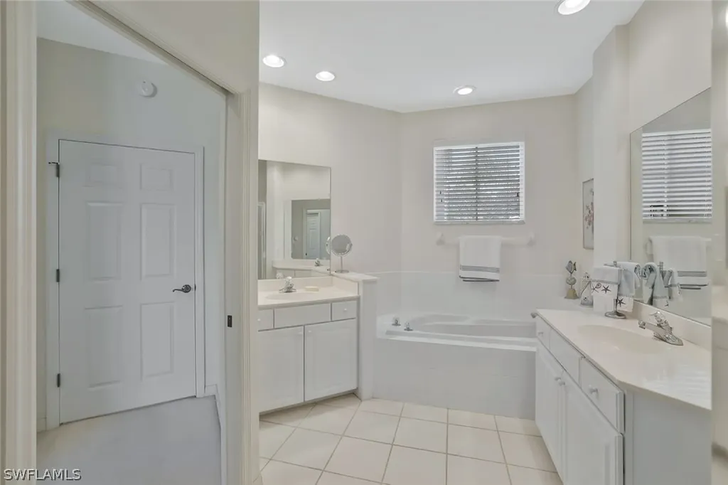 8457 Radcliffe Terrace Naples FL 34120