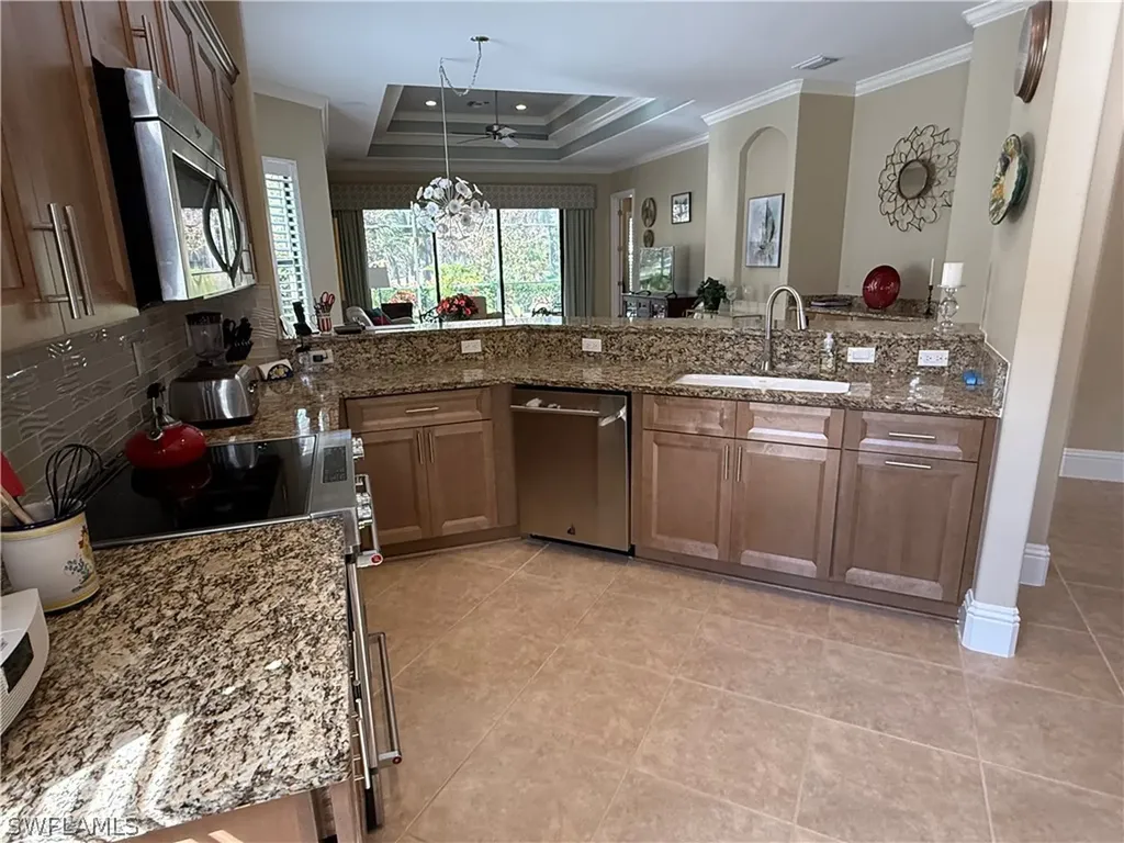 7543 Moorgate Point Way Naples FL 34113