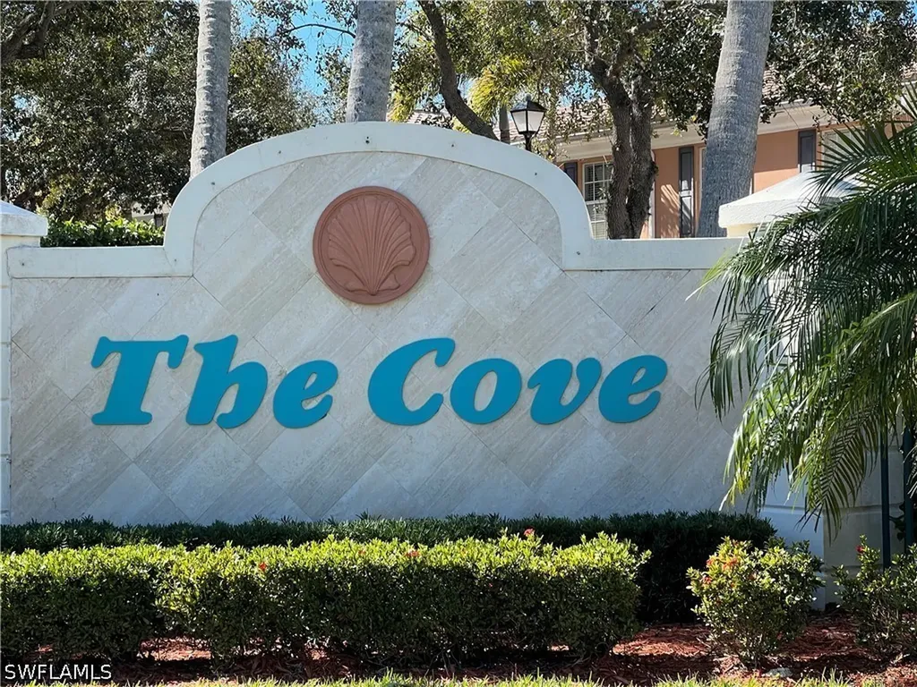 5365 Cove Circle Naples FL 34119