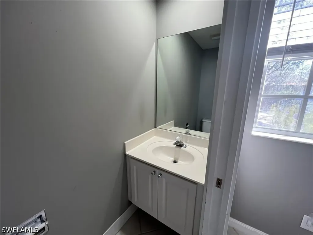 5365 Cove Circle Naples FL 34119