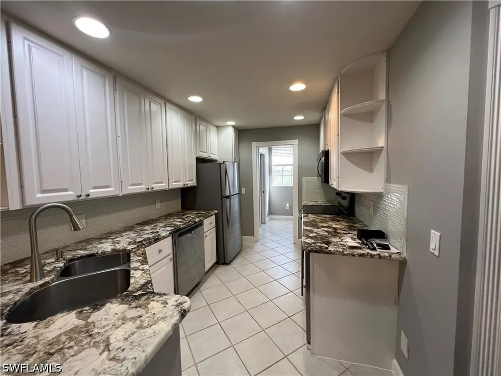 5365 Cove Circle Naples FL 34119