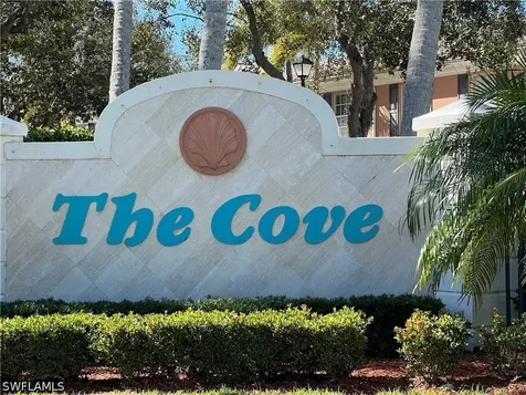 5365 Cove Circle Naples FL 34119