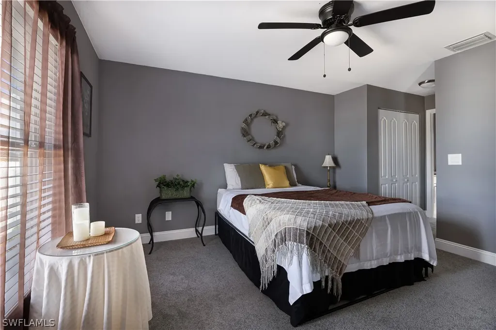 2212 NE 5th Avenue Cape Coral FL 33909