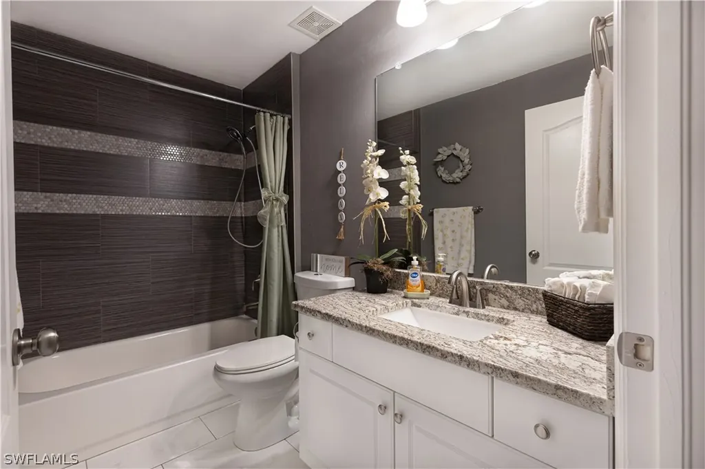 2212 NE 5th Avenue Cape Coral FL 33909
