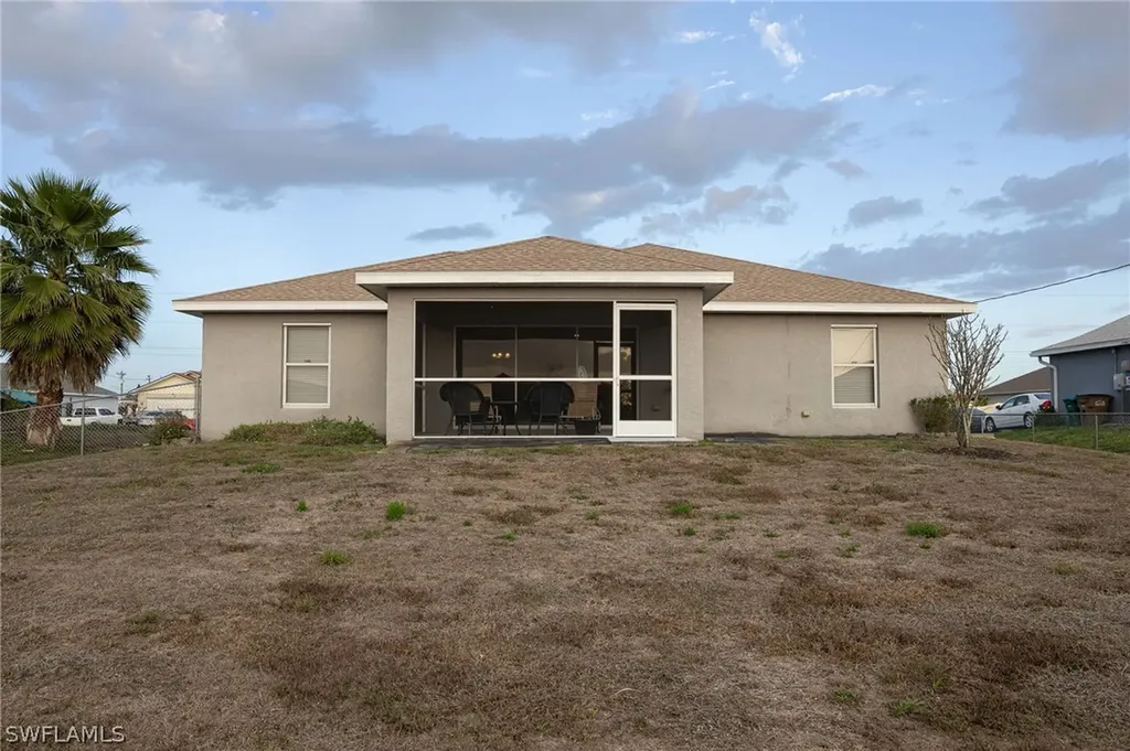 2212 NE 5th Avenue Cape Coral FL 33909