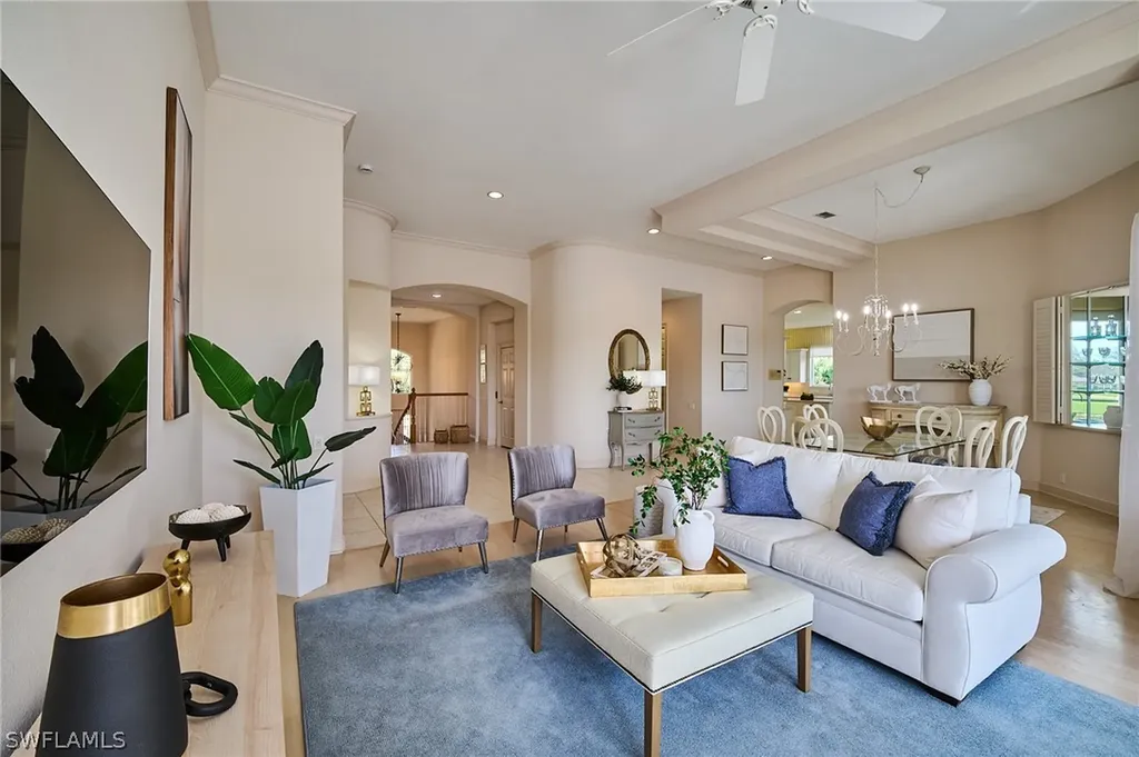 3211 Lancaster Drive Naples FL 34105