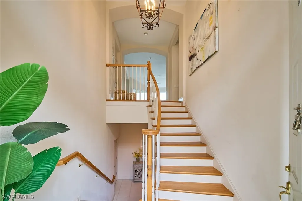 3211 Lancaster Drive Naples FL 34105