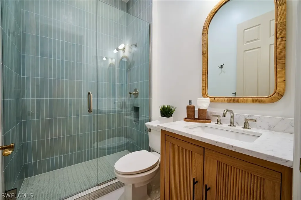 3211 Lancaster Drive Naples FL 34105