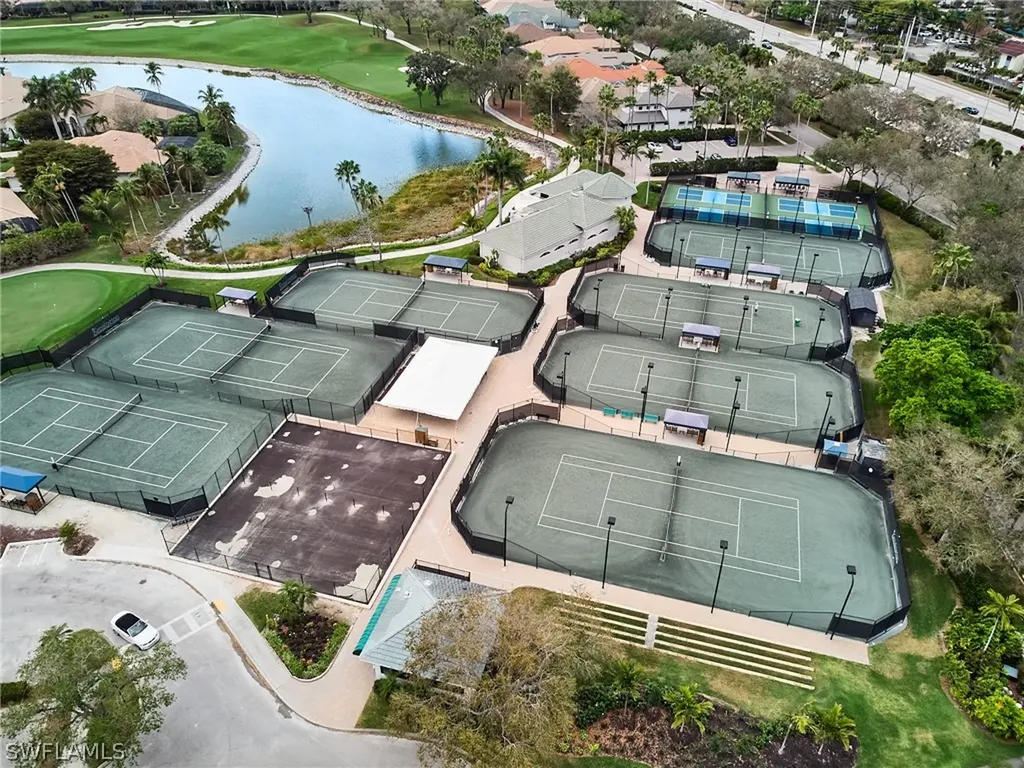 3211 Lancaster Drive Naples FL 34105