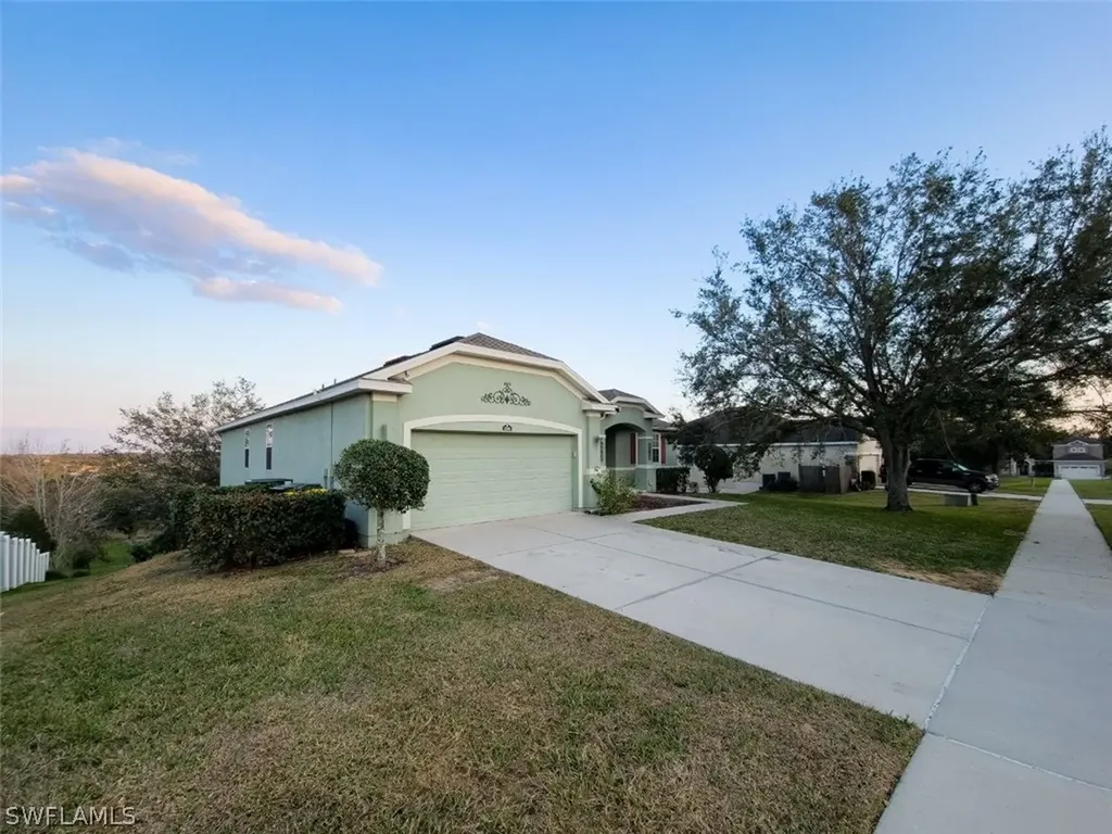 2345 Golden Aster Street Clermont FL 34711